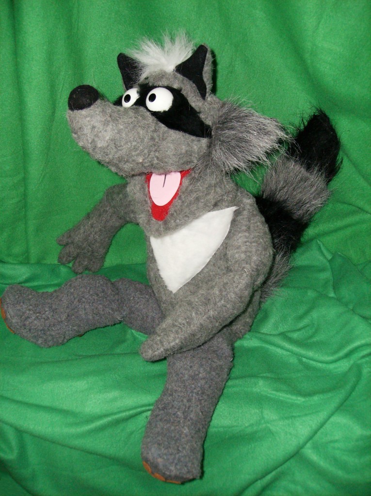 Boom Raccoon Puppet Raccoon - Prince Puppets